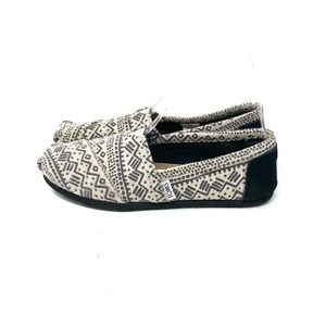 Toms